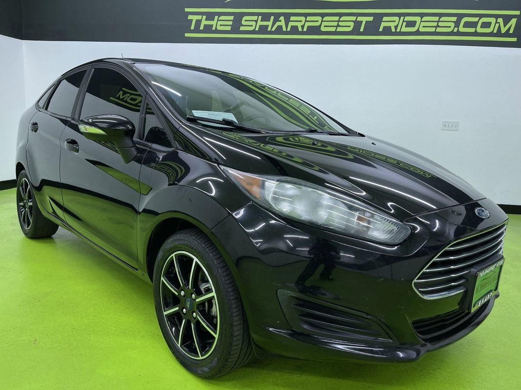 Used 2019 Ford Fiesta SE w/ Cold Weather Package image 2