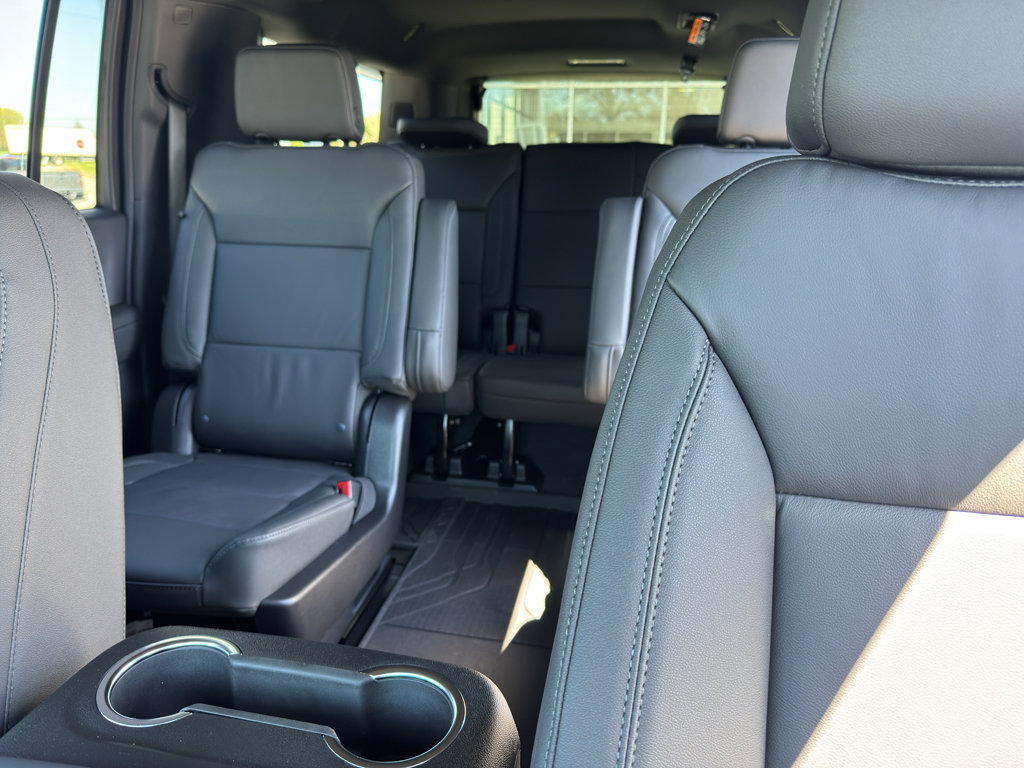 New 2026 Chevrolet Suburban LT w/ Comfort Package AWD/4WD image 23