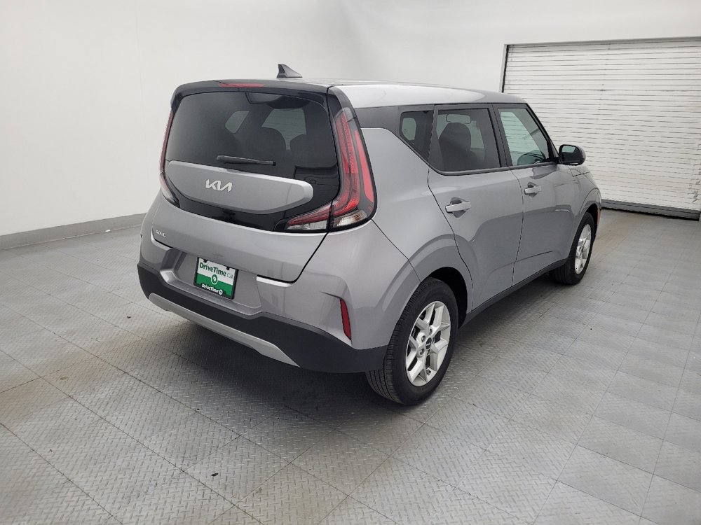 Used 2025 Kia Soul S image 9