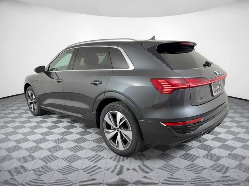 Certified 2024 Audi Q8 e-tron Premium AWD/4WD image 3