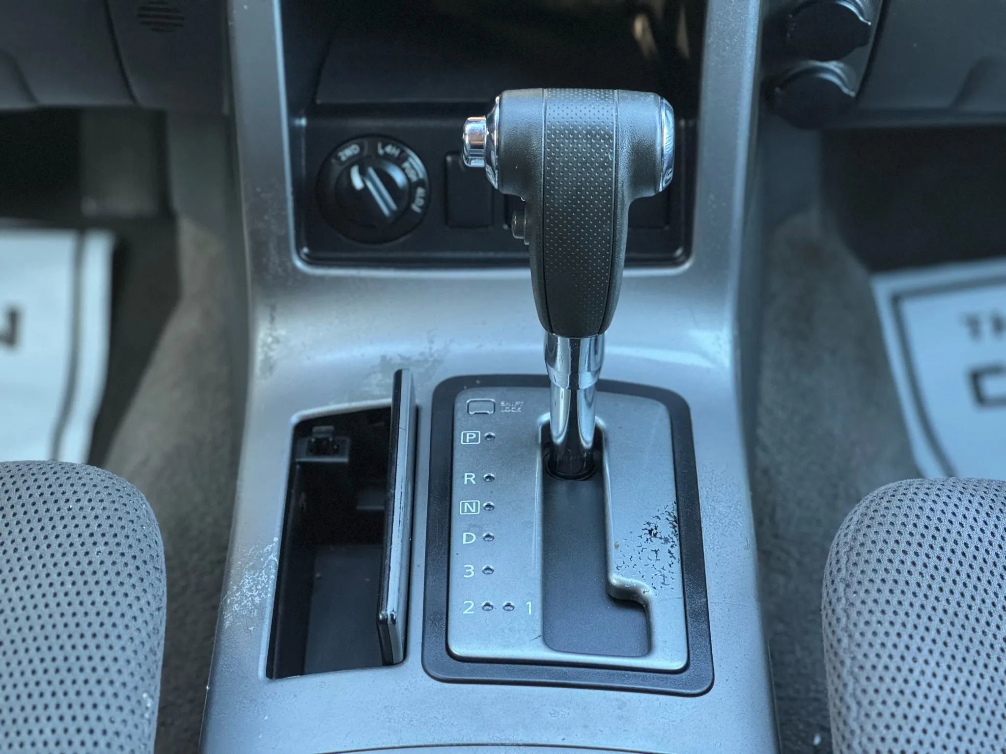 Used 2007 Nissan Pathfinder SE image 22