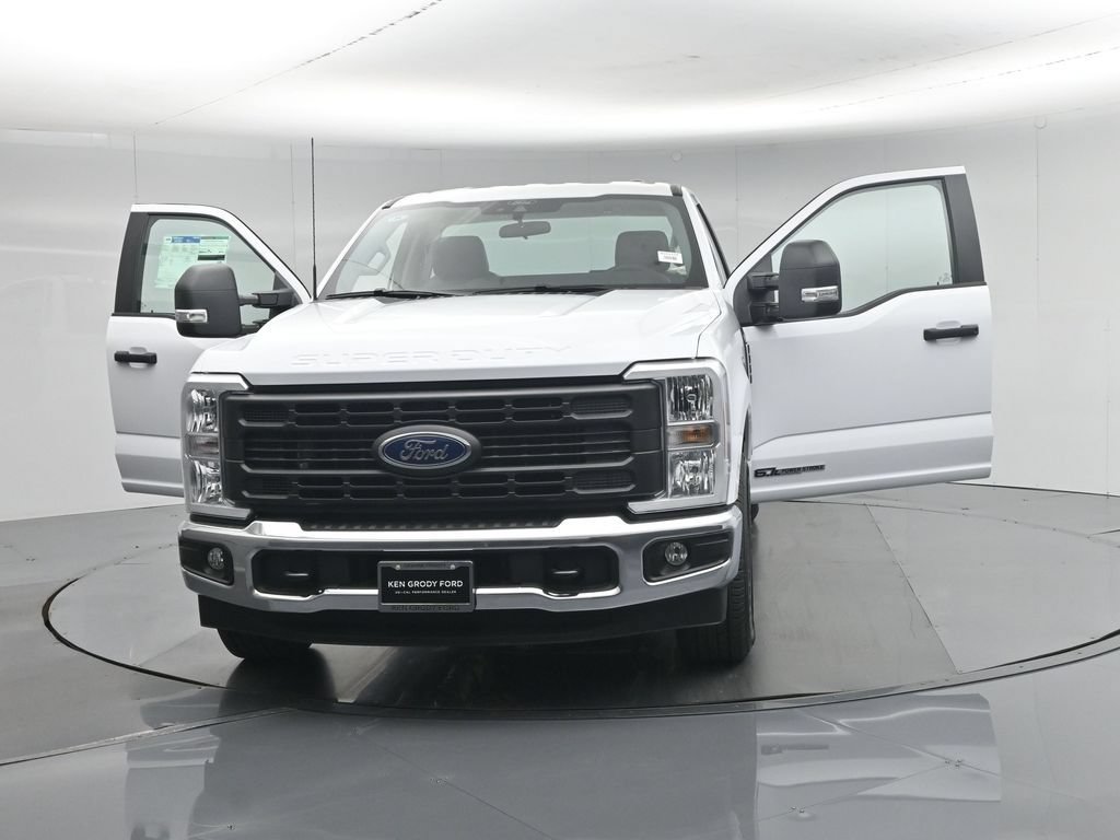 New 2026 Ford F350 XL w/ XL Chrome Package RWD image 26