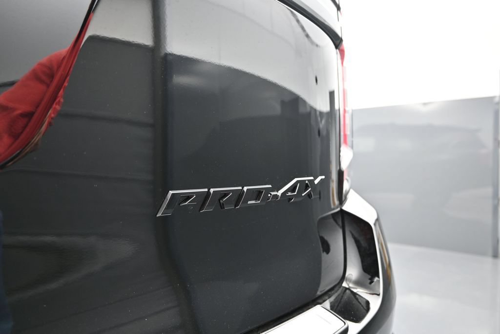 New 2026 Nissan Armada PRO-4X AWD/4WD image 12