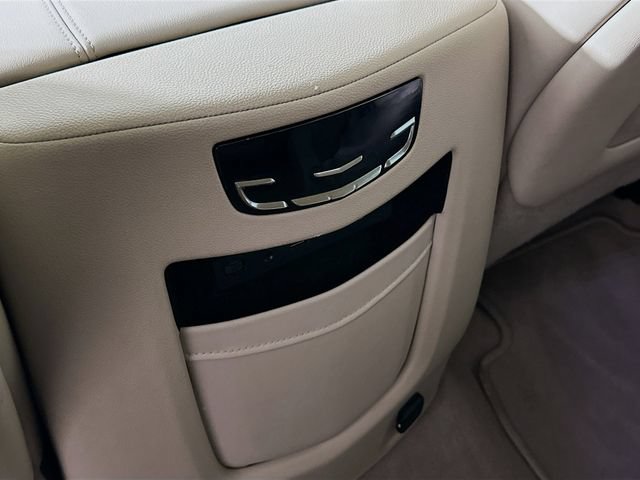 Used 2020 Cadillac Escalade Premium Luxury AWD/4WD image 31