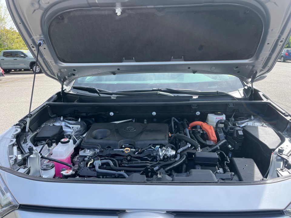 Used 2024 Toyota RAV4 XSE image 18