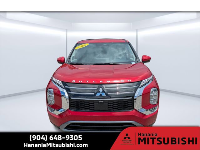 New 2025 Mitsubishi Outlander SE image 8