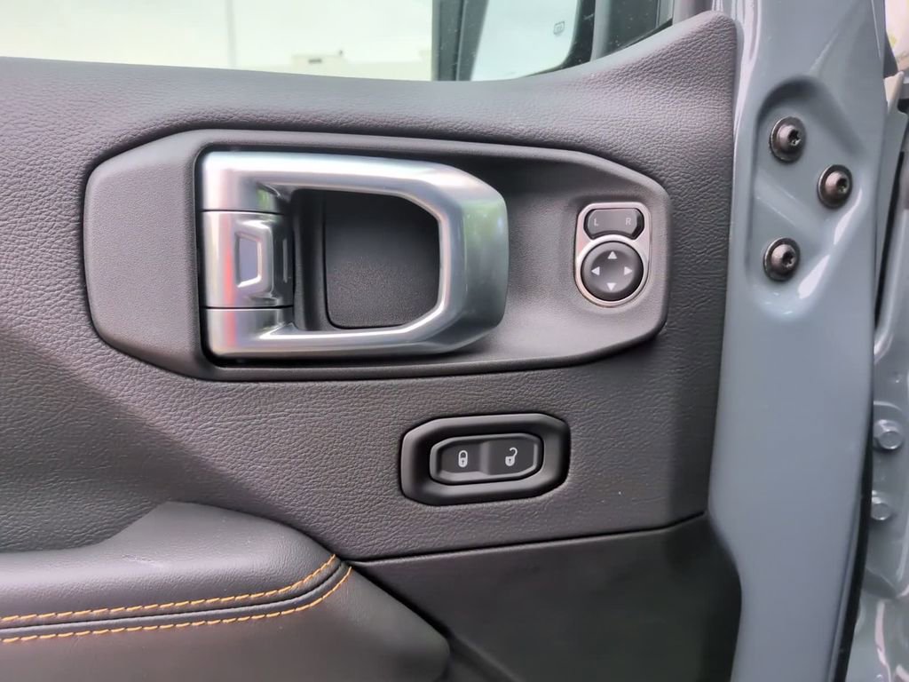 New 2026 Jeep Wrangler Unlimited Sahara AWD/4WD image 17