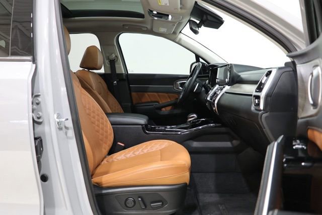Used 2022 Kia Sorento SX Prestige w/ Rust Color Package AWD/4WD image 42