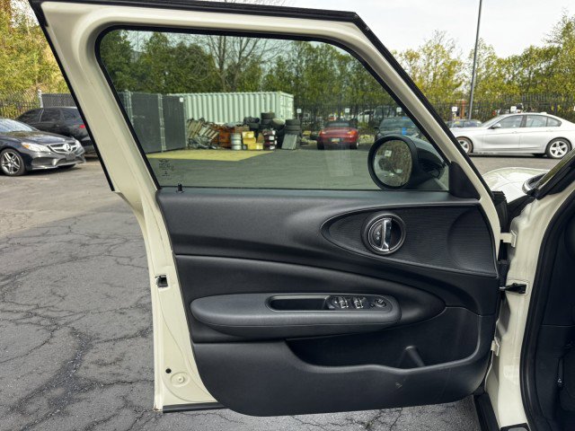 Used 2018 MINI Cooper Clubman image 19