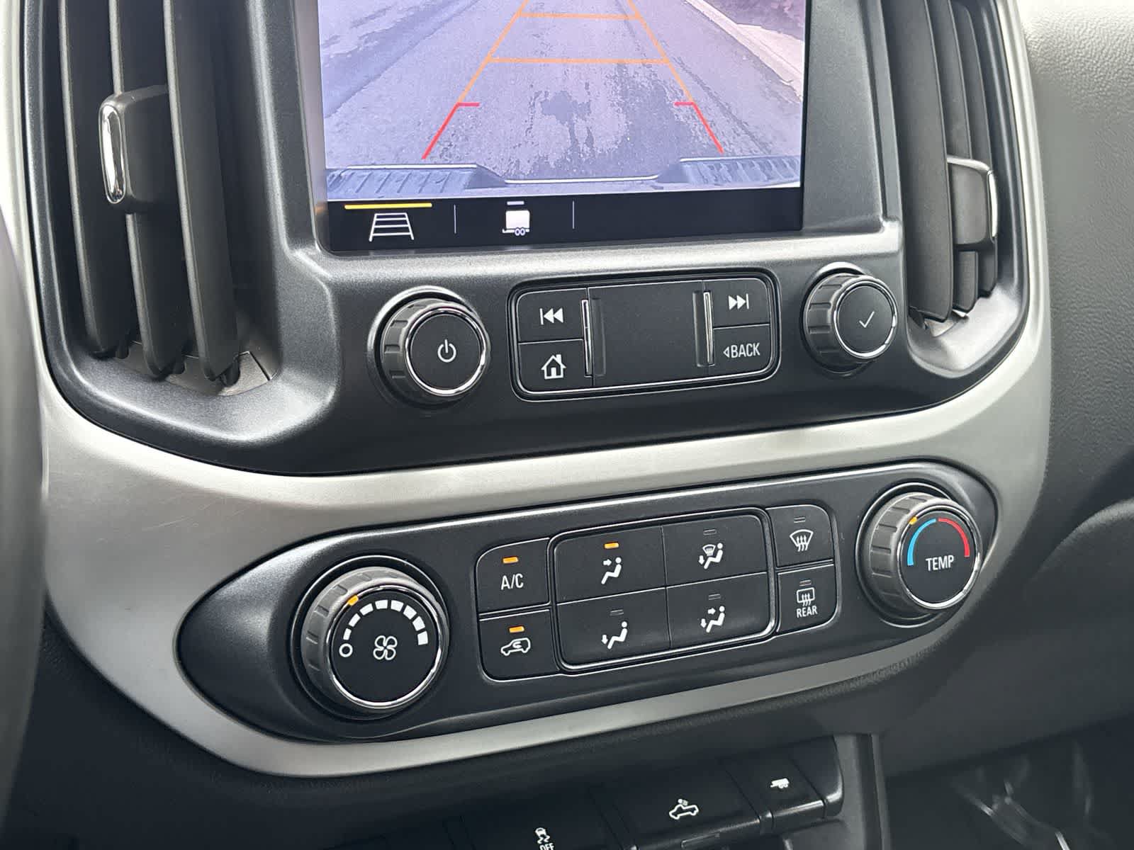 Used 2019 Chevrolet Colorado LT w/ LT Convenience Package AWD/4WD image 24