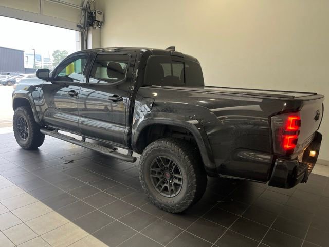 Used 2021 Toyota Tacoma TRD Sport w/ Technology Package RWD image 9