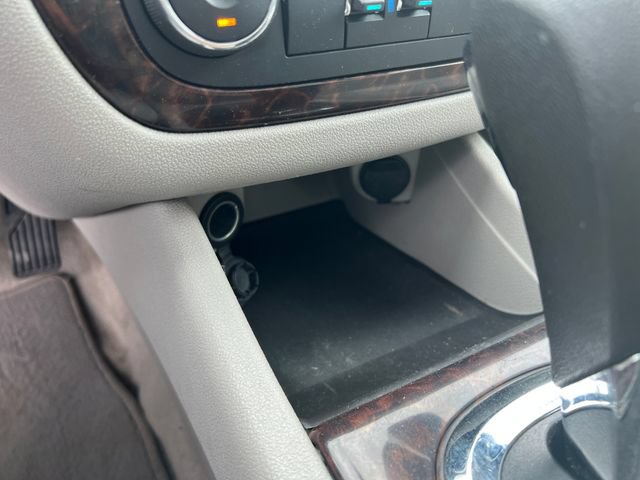 Used 2015 Chevrolet Impala LT w/ LT Sunroof Package FWD image 22