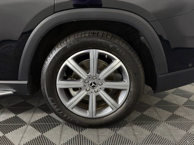 Used 2022 Mercedes-Benz GLS 450 4MATIC image 13