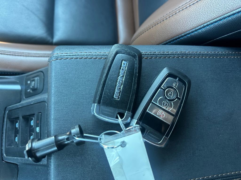 Used 2024 Ford Bronco Outer Banks image 33