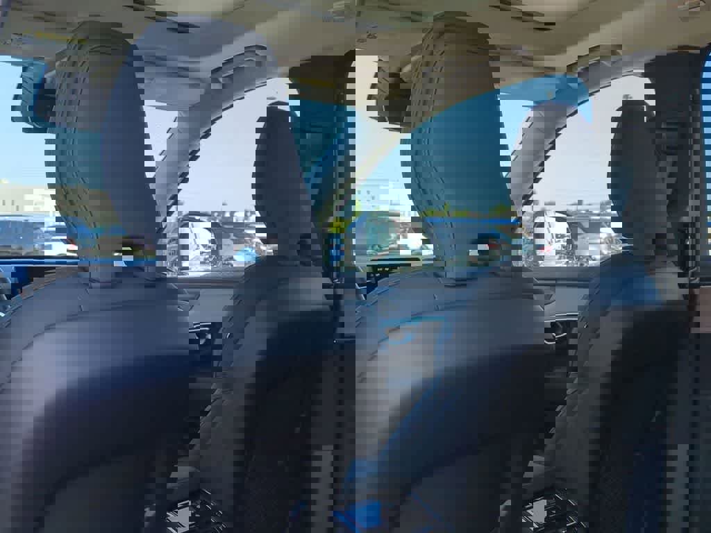 Used 2026 Volvo XC90 B6 Plus w/ Protection Package Premier image 16