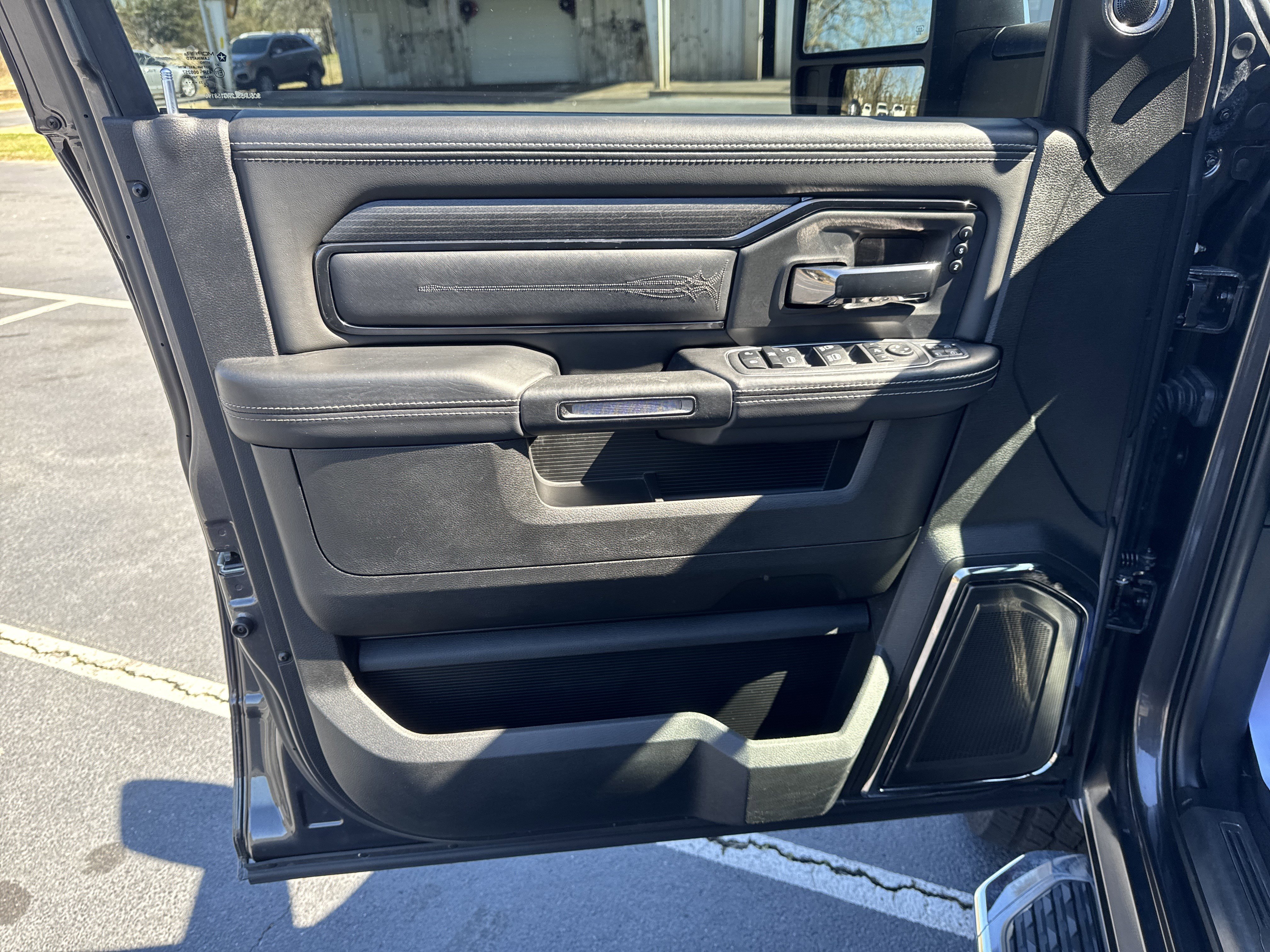 Used 2024 RAM 2500 Limited image 22