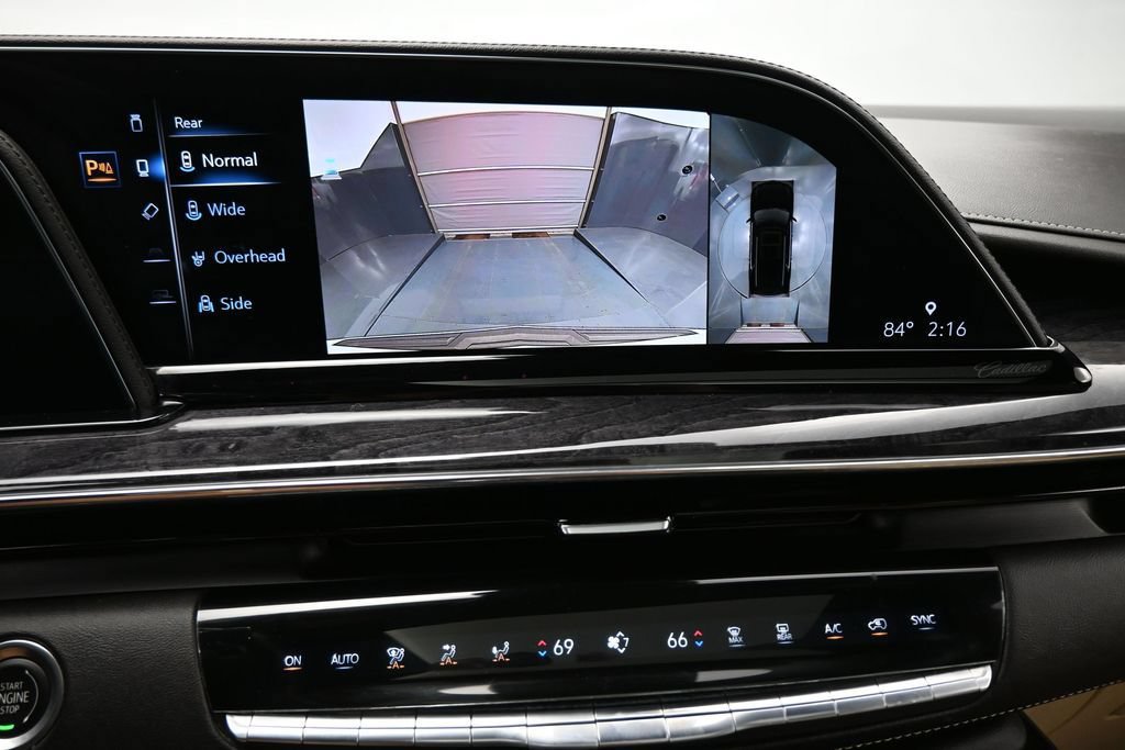Used 2023 Cadillac Escalade Premium Luxury AWD/4WD image 28