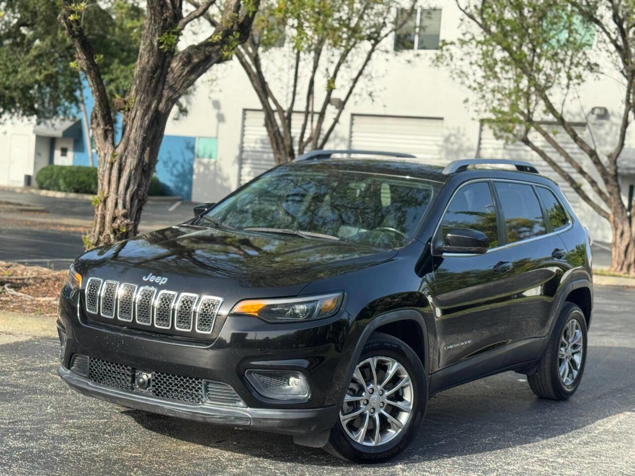 Used 2021 Jeep Cherokee Latitude Plus