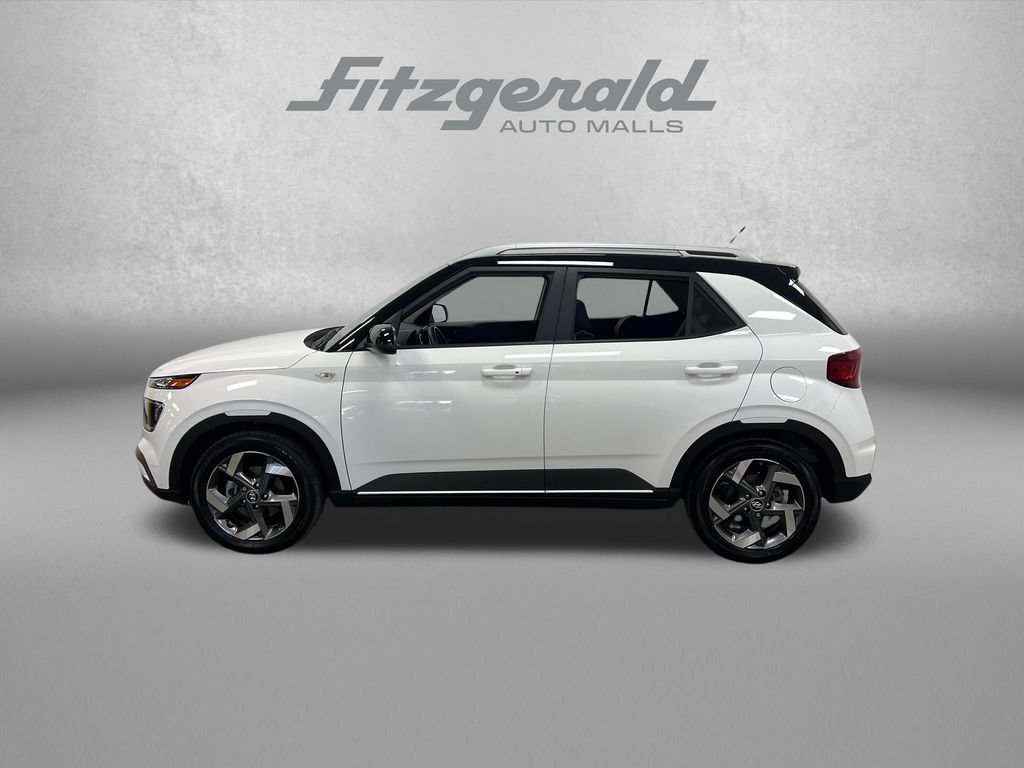 Used 2025 Hyundai Venue Limited FWD video 2