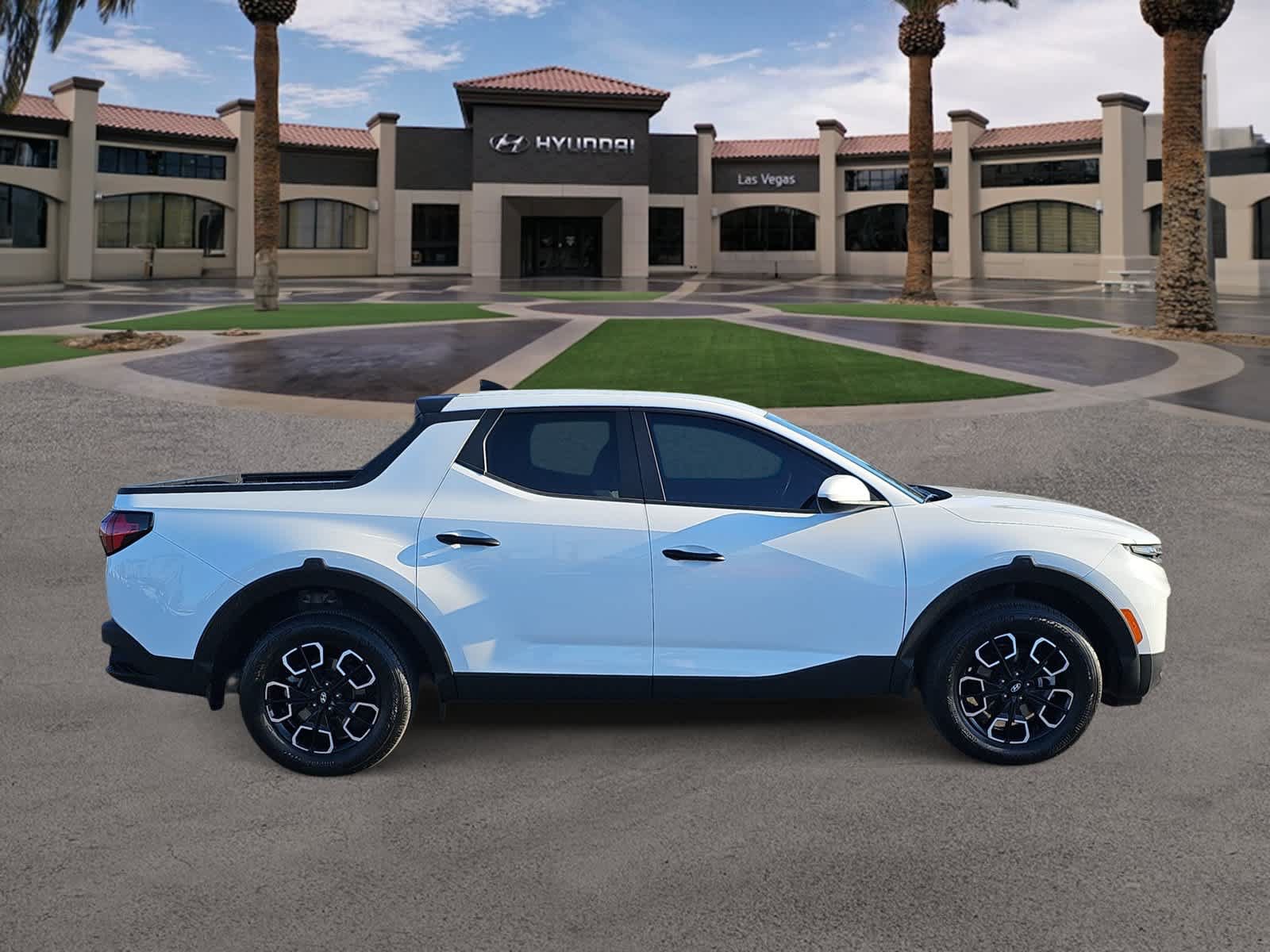 Used 2022 Hyundai Santa Cruz SE FWD image 9