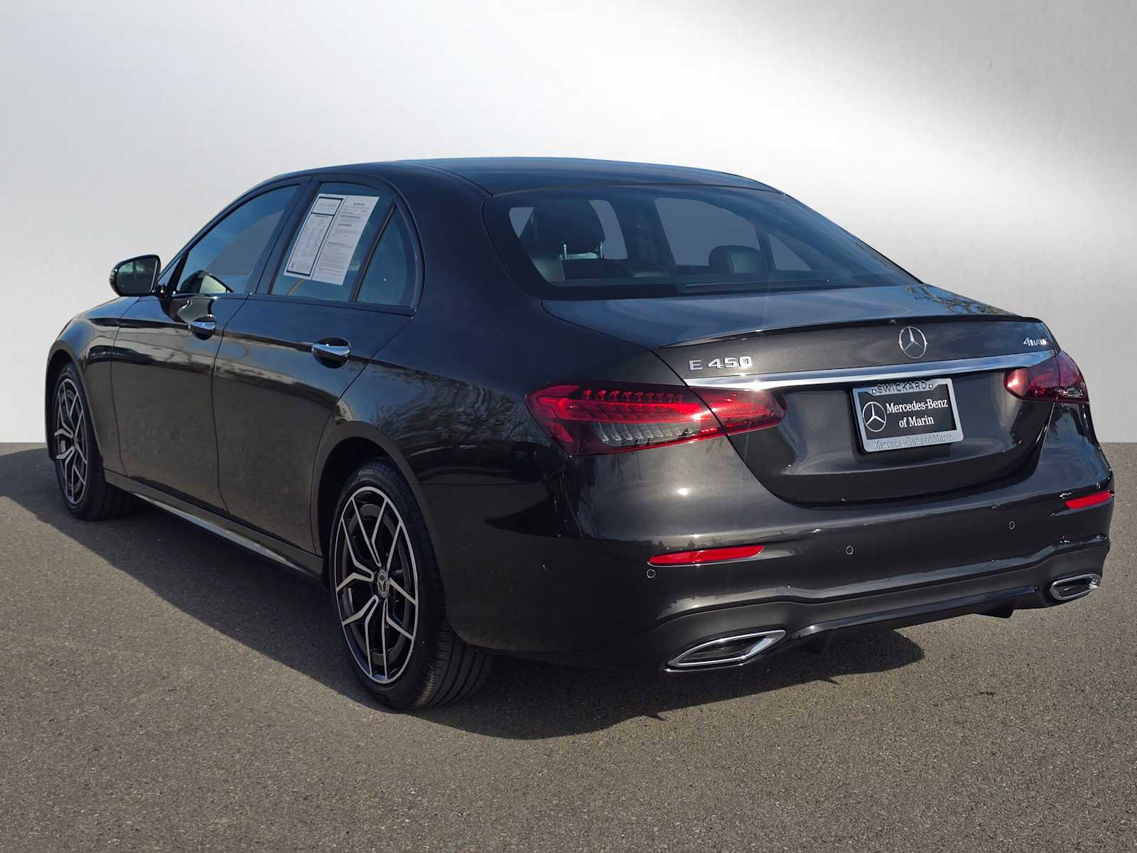 Used 2023 Mercedes-Benz E 450 4MATIC Sedan image 5