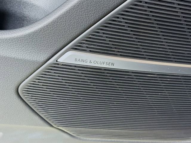 Used 2022 Audi Q8 Premium Plus image 21