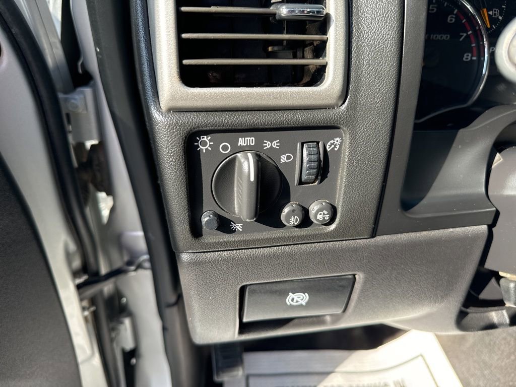 Used 2010 Chevrolet Colorado LT image 15