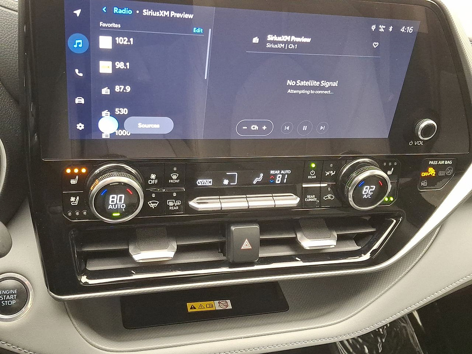 Used 2024 Toyota Highlander Platinum image 19