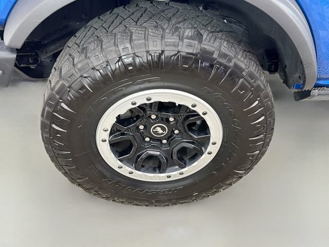 Certified 2024 Ford Bronco Badlands w/ Sasquatch Package AWD/4WD image 31