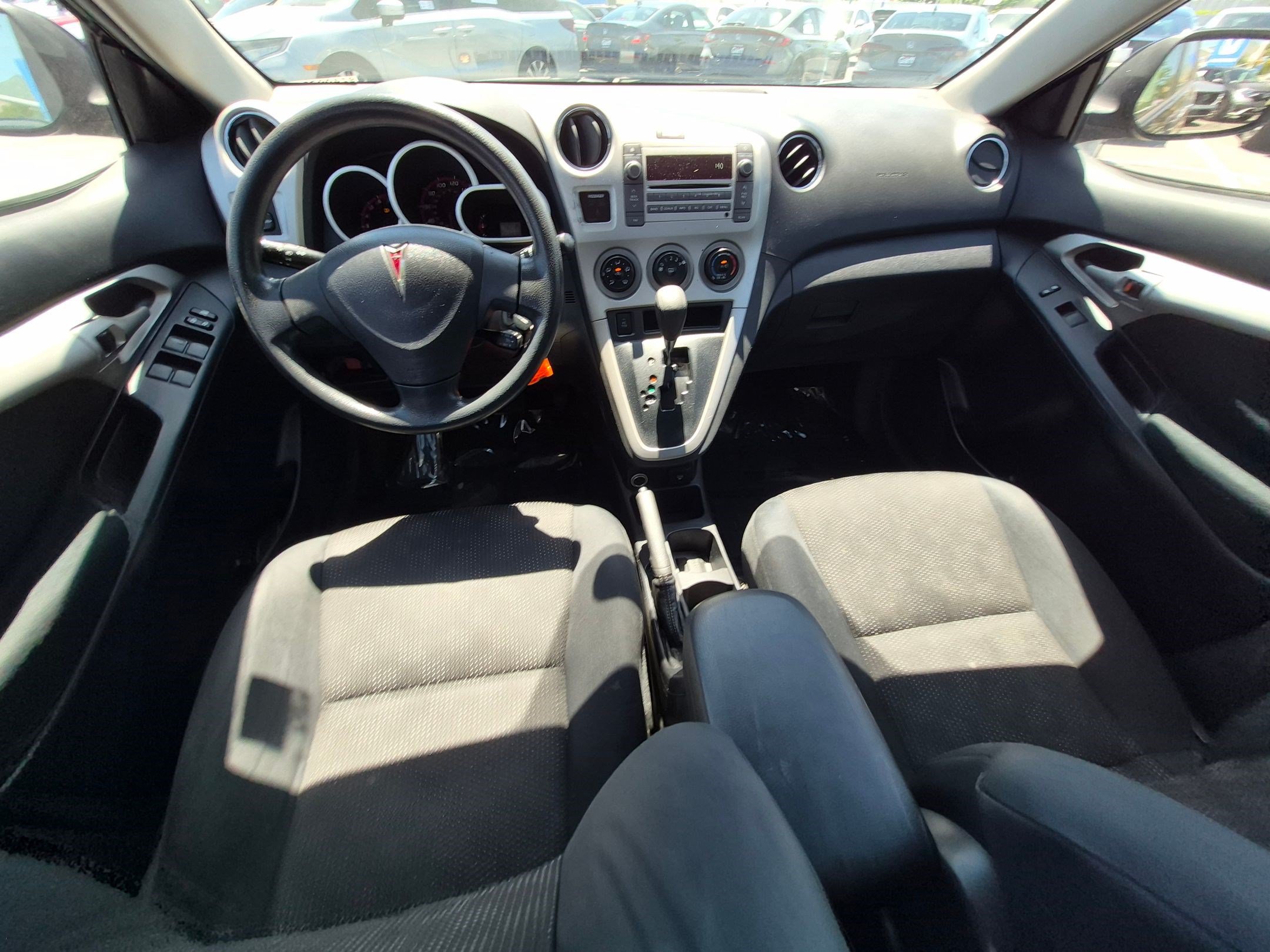 Used 2009 Pontiac Vibe w/ Preferred Package FWD image 24