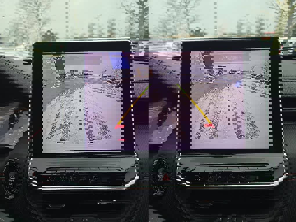 Used 2024 Jeep Compass Trailhawk image 19