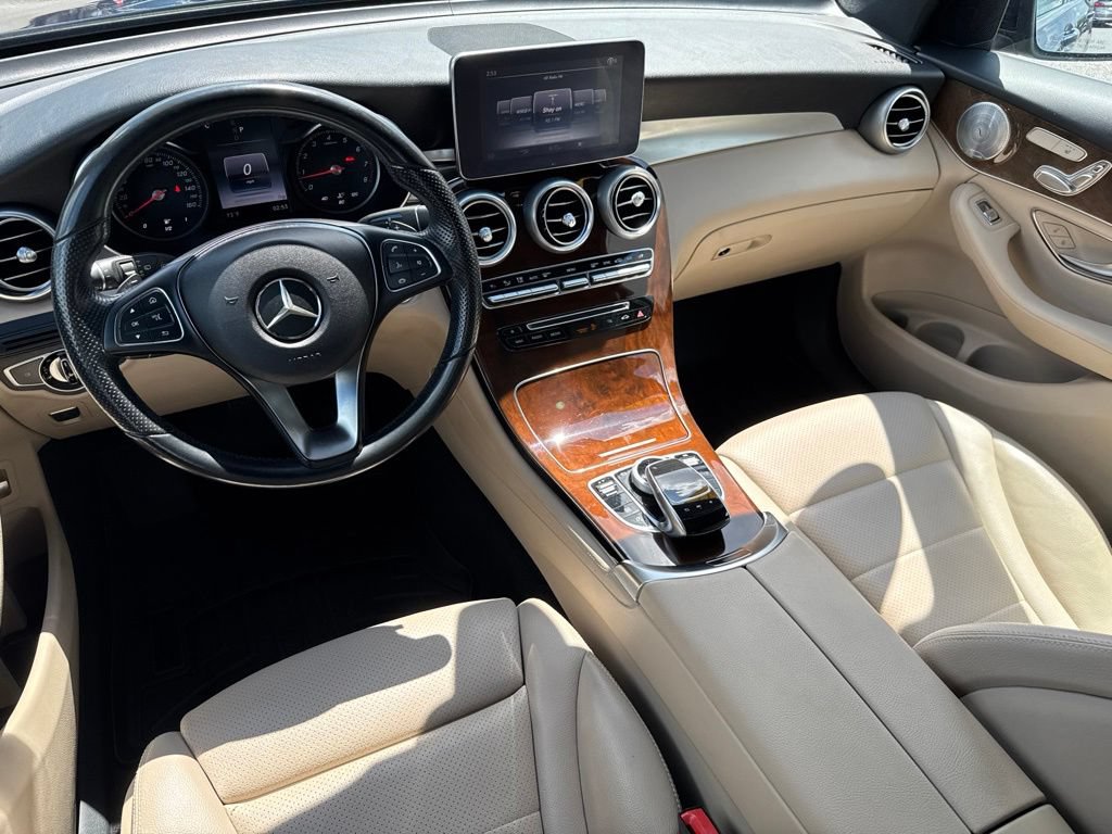 Used 2017 Mercedes-Benz GLC 300 4MATIC image 17