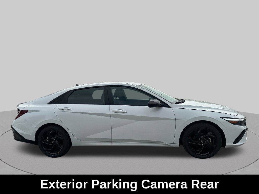 Used 2026 Hyundai Elantra Sport FWD image 6