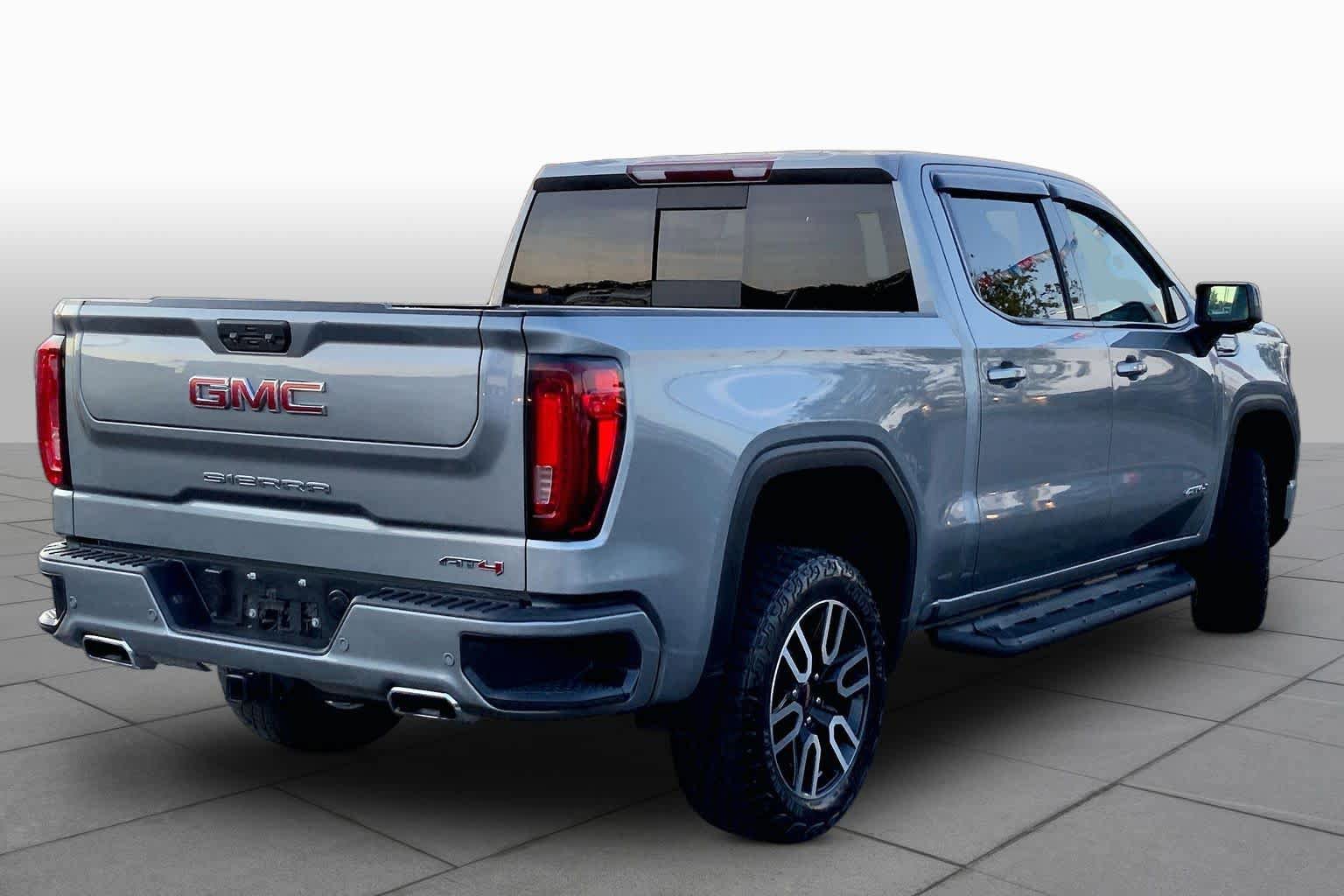 Used 2023 GMC Sierra 1500 AT4 w/ AT4 Preferred Package AWD/4WD image 13