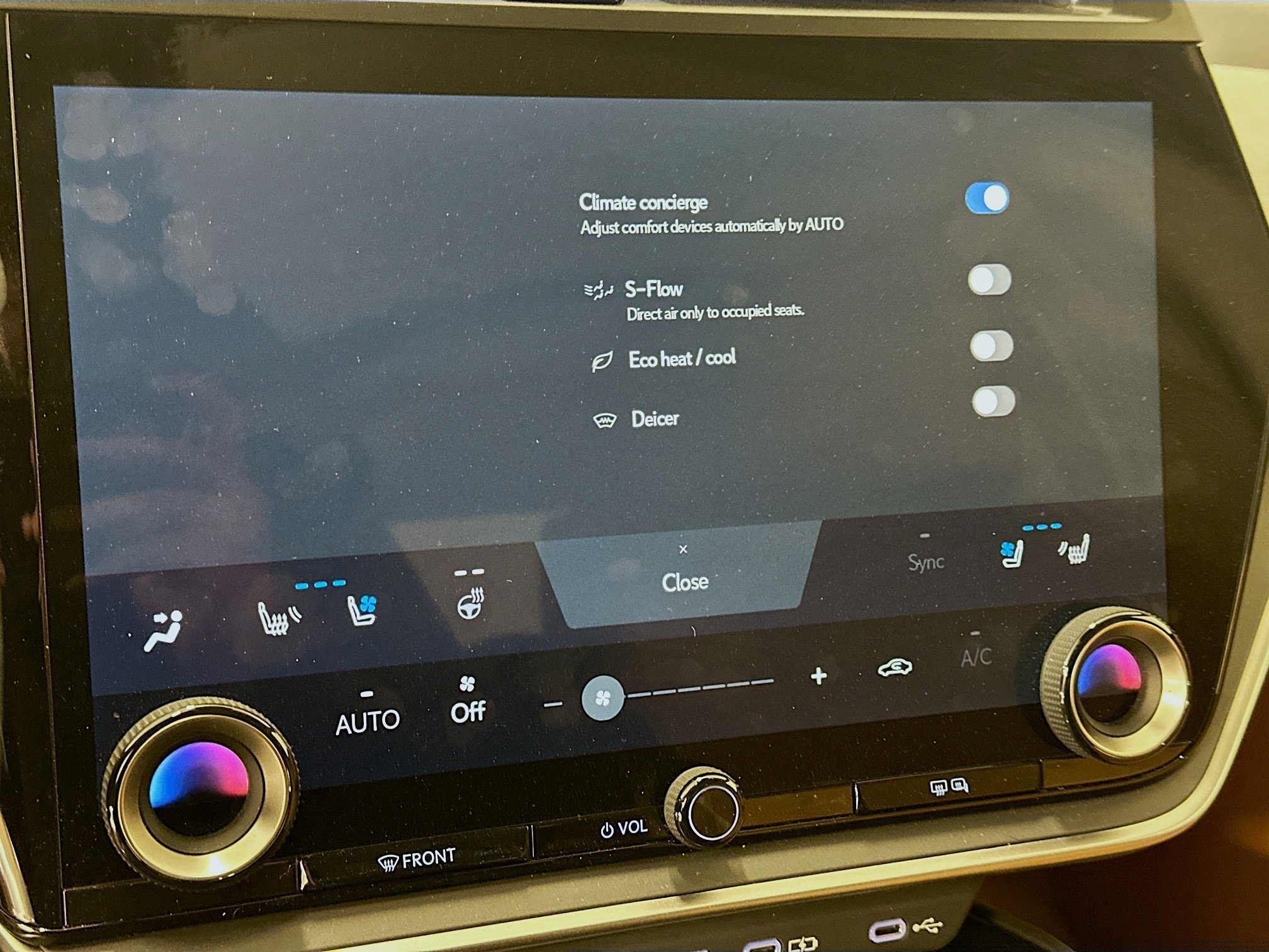 Used 2023 Lexus RZ 450e Premium w/ Accessory Package (Z1) image 24