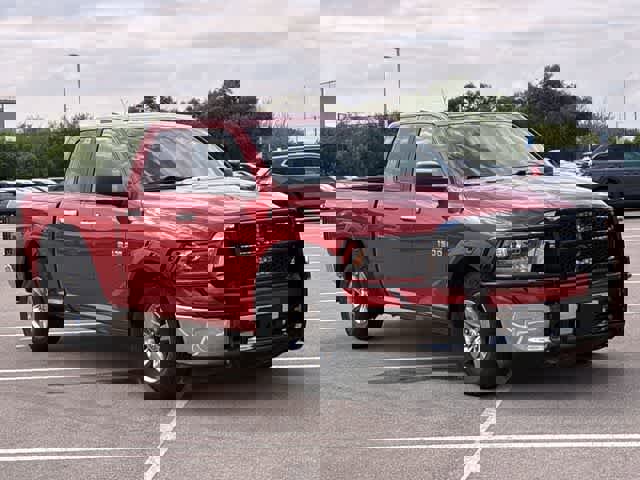 Used 2018 RAM 1500 Classic SLT RWD image 8