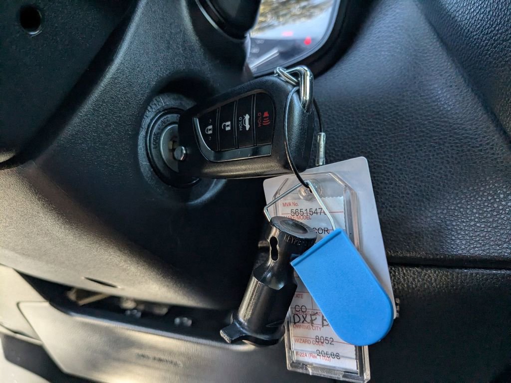 Used 2025 Toyota Corolla LE image 30