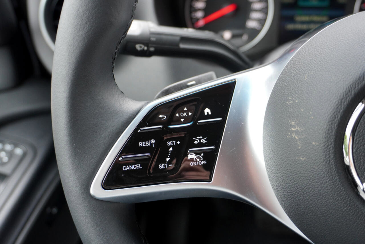 Used 2025 Mercedes-Benz Sprinter 2500 image 11