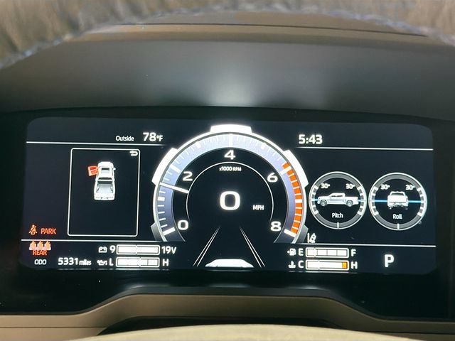 Certified 2026 Toyota Tundra Platinum AWD/4WD image 11