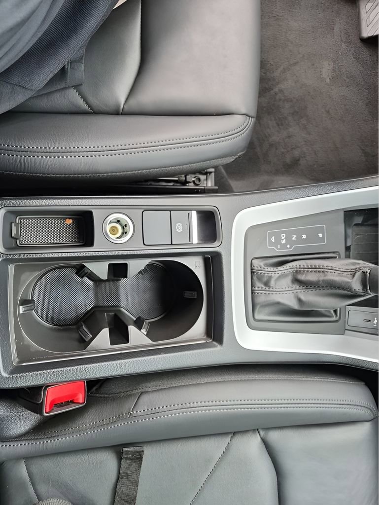 Used 2023 Audi Q3 2.0T Premium Plus w/ Premium Plus Package image 44