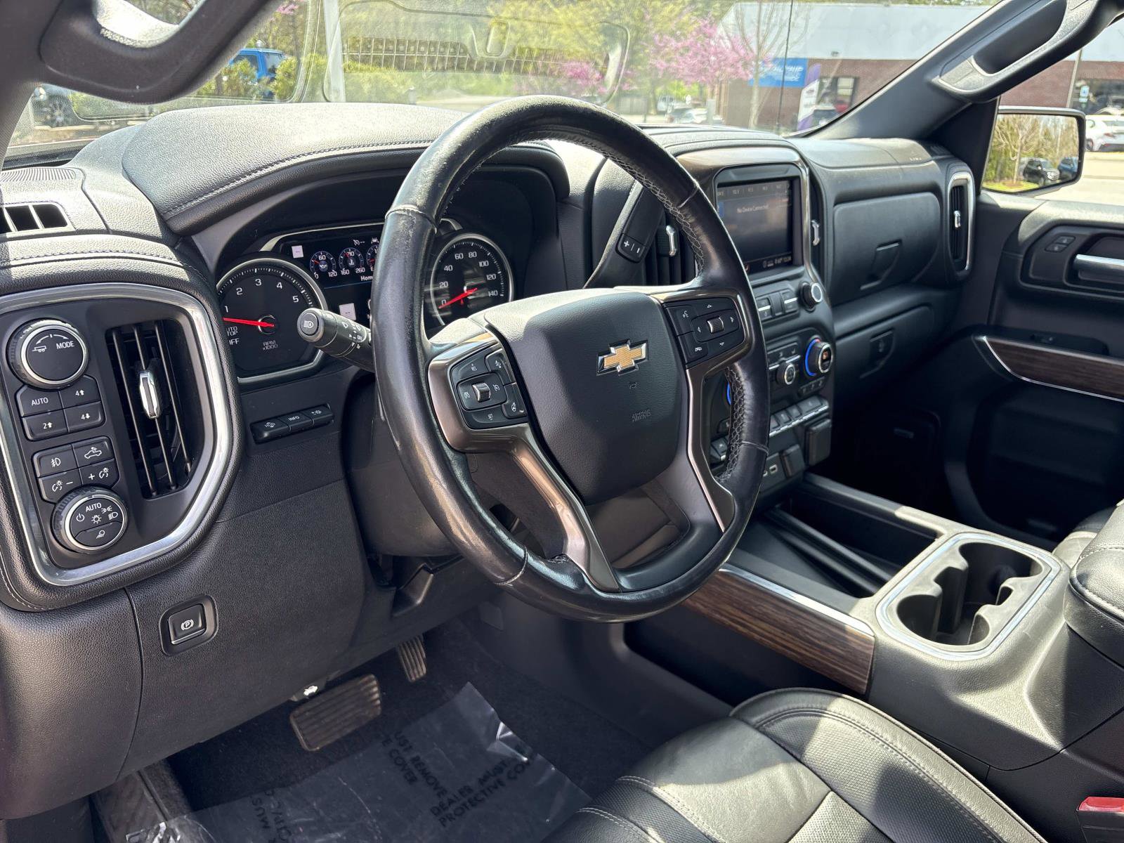 Used 2020 Chevrolet Silverado 1500 High Country w/ Technology Package image 19