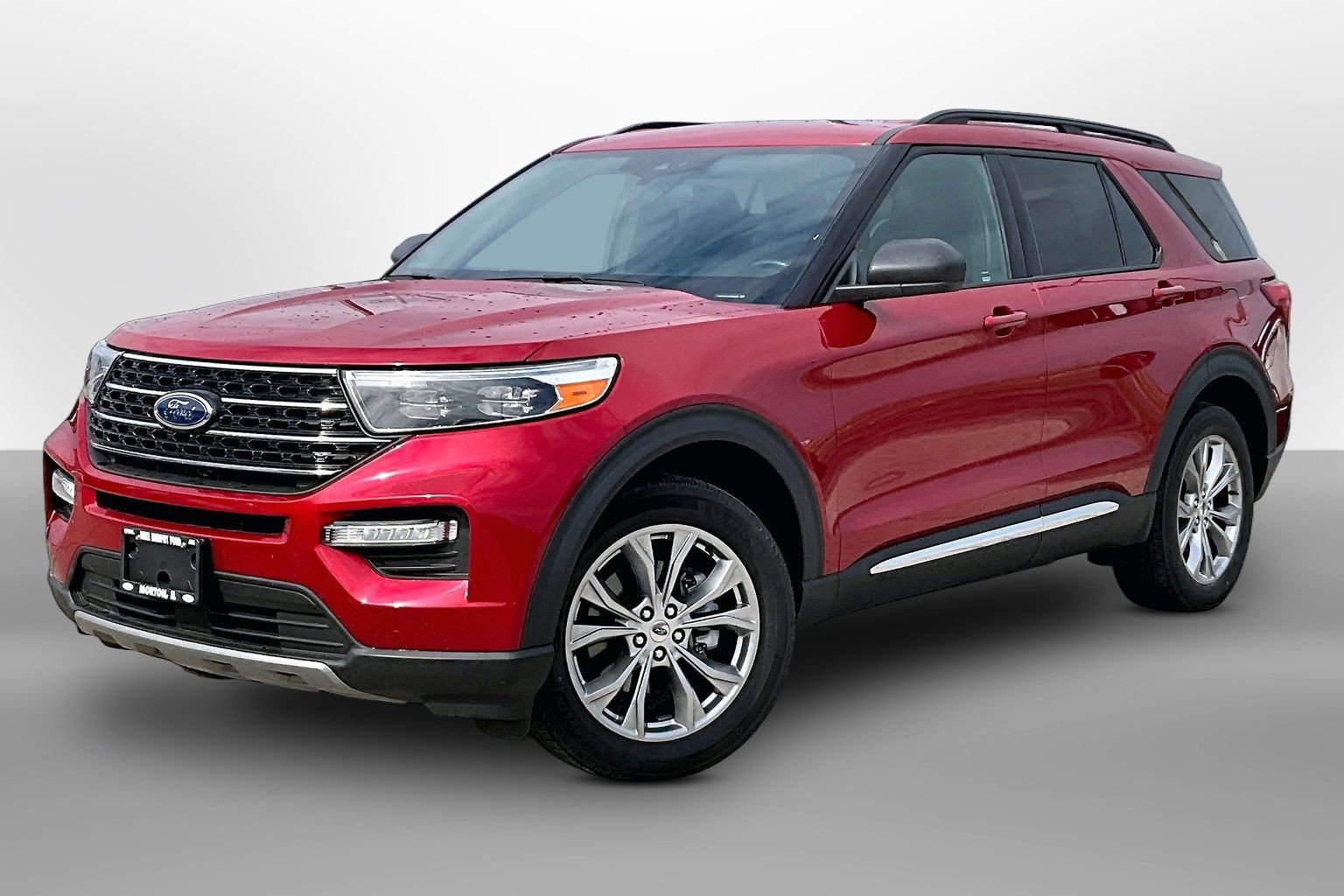 Used 2020 Ford Explorer XLT w/ Equipment Group 202A AWD/4WD image 13