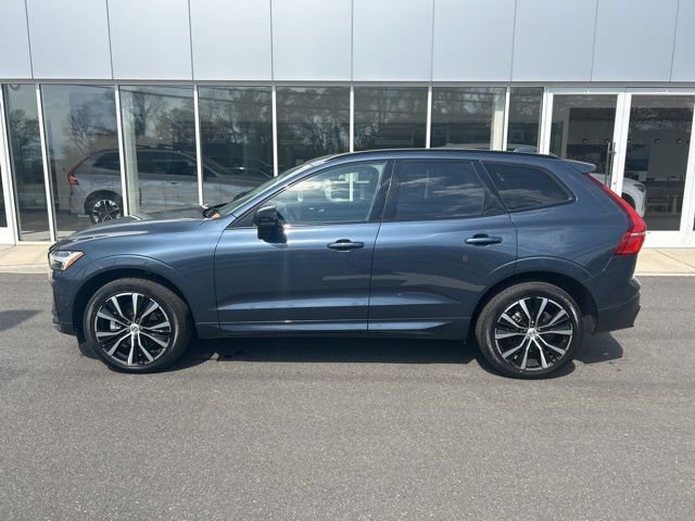 Certified 2025 Volvo XC60 B5 Plus AWD/4WD image 2
