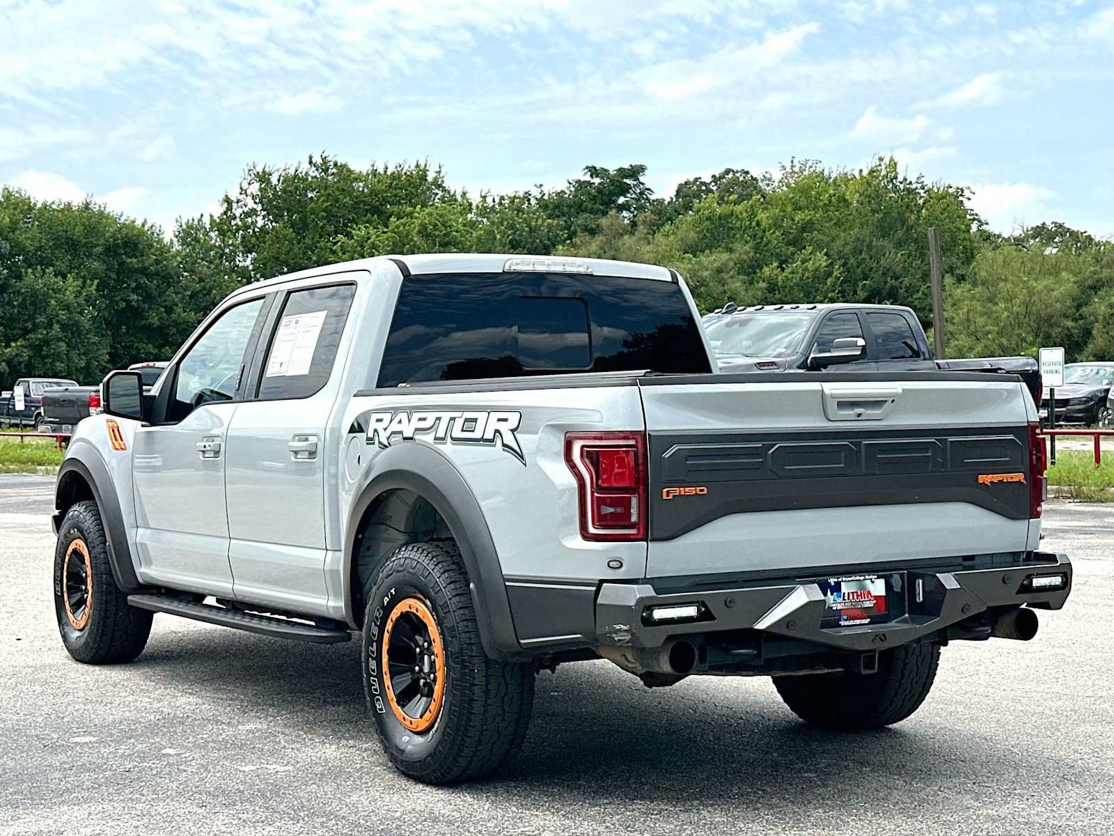 Used 2017 Ford F150 Raptor w/ Equipment Group 802A Luxury AWD/4WD image 13