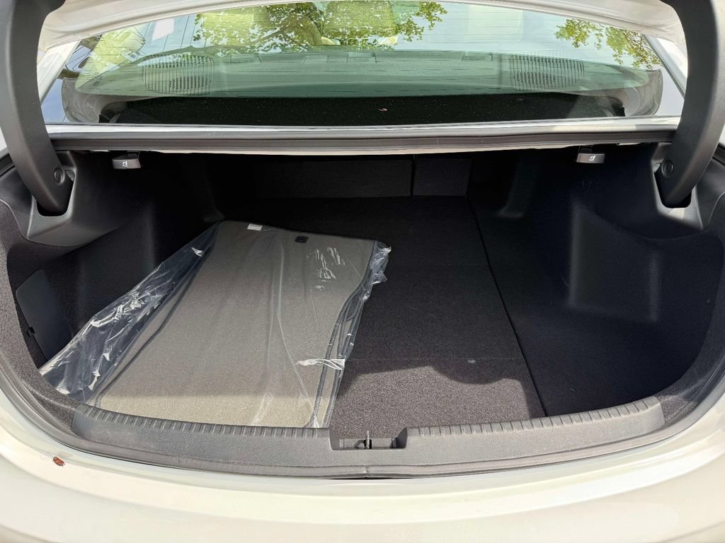 Certified 2025 Acura TLX w/ Technology Package FWD image 8