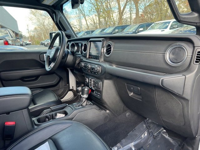 Used 2023 Jeep Wrangler Unlimited Sahara image 11