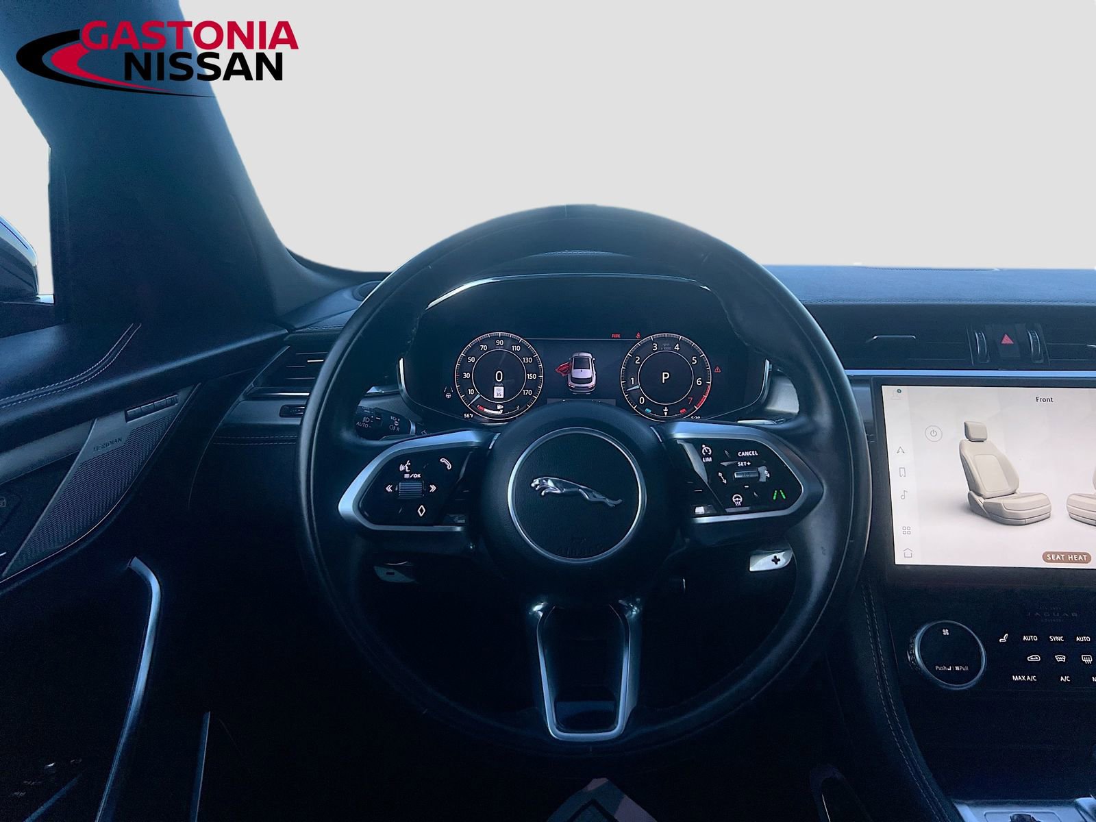 Used 2024 Jaguar F-PACE R-Dynamic S image 31