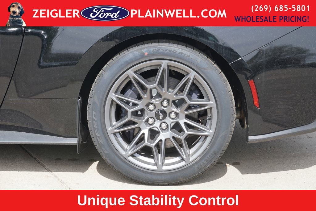 Used 2025 Ford Mustang GT Premium w/ GT Performance Package RWD image 9