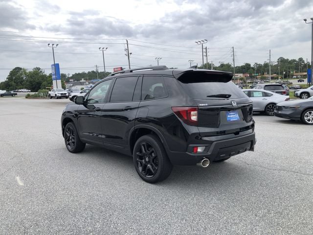 Certified 2025 Honda Passport Black Edition image 6