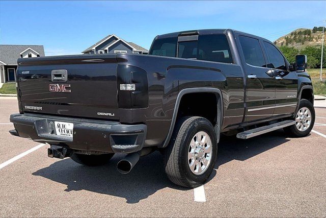 Used 2015 GMC Sierra 3500 Denali AWD/4WD image 3